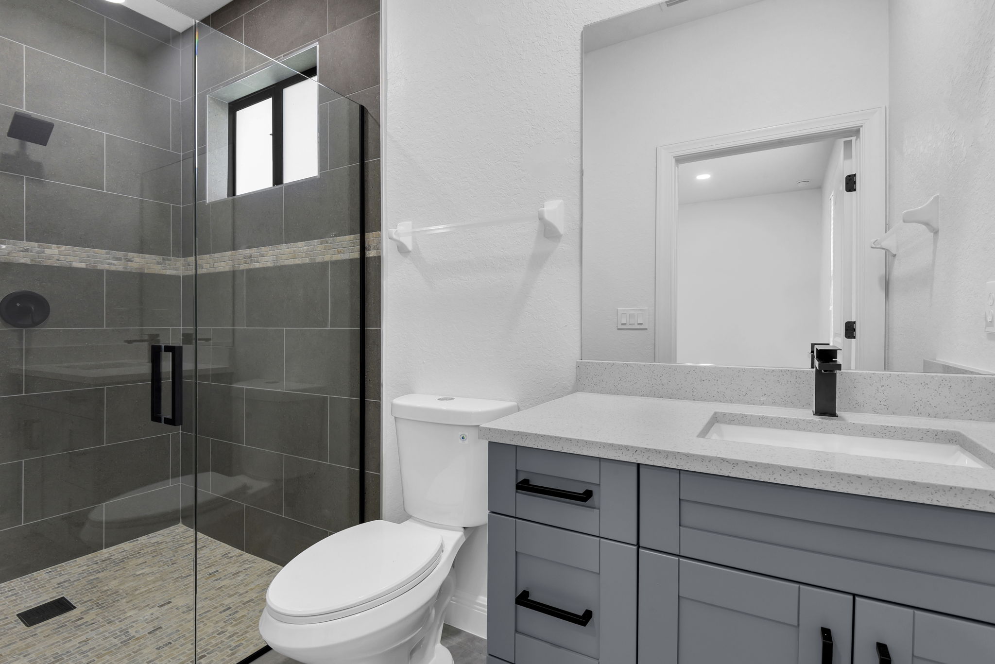 2625 Primary Full Bath