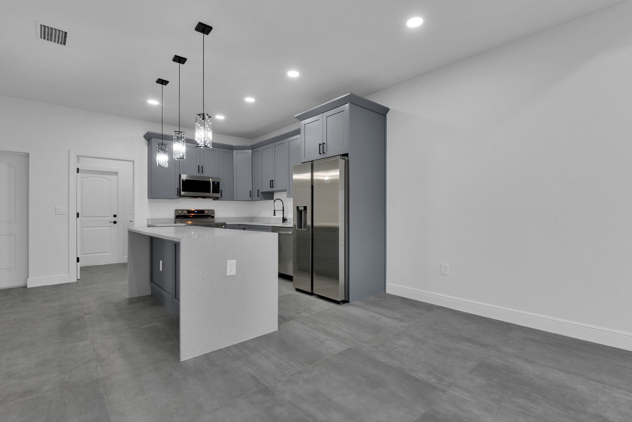 2627 Dining Area & Kitchen
