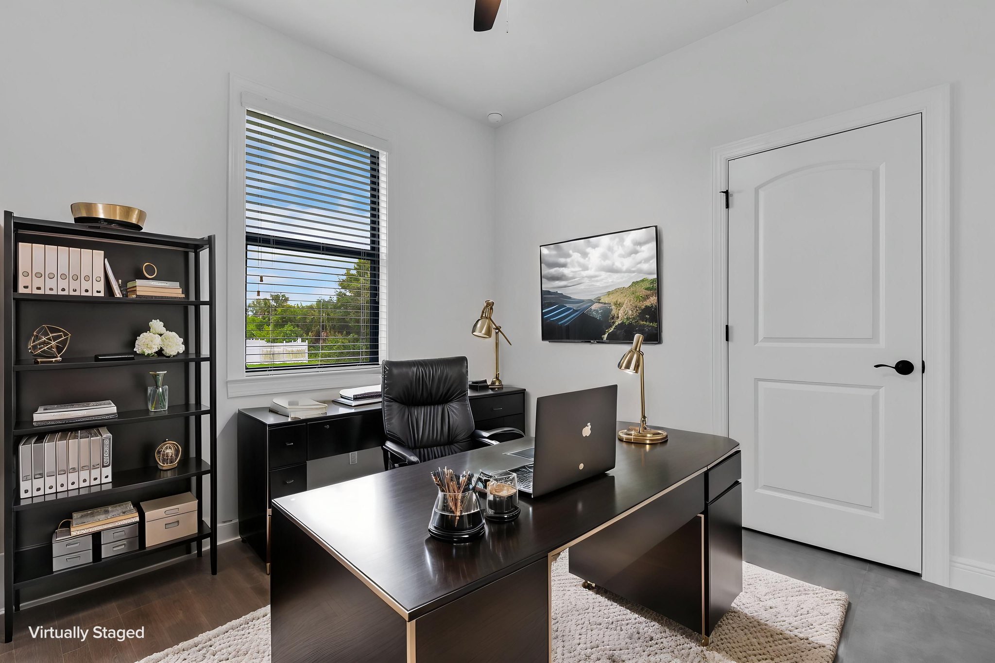 2625 Guest Room 2