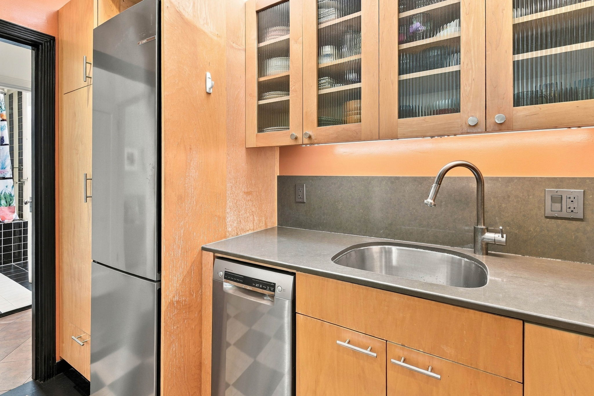 015_F8_2626 Wawona St