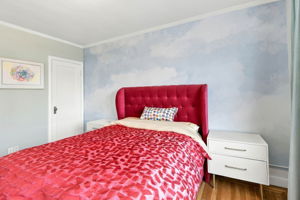 021_F8_2626 Wawona St