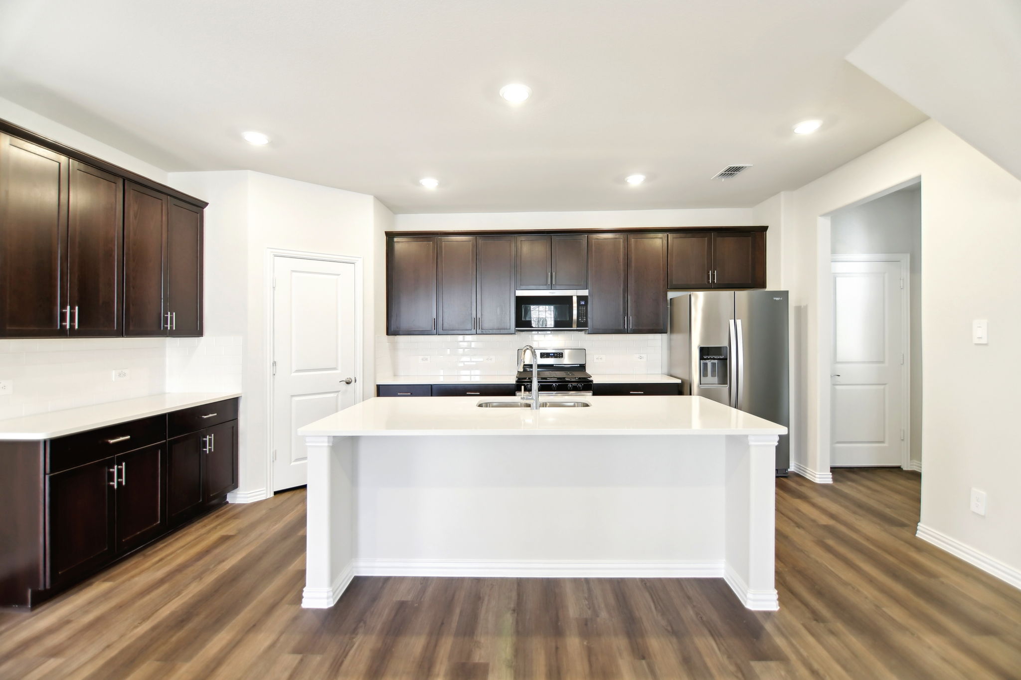 DFW - Ashford Park - 2628 Amistad Lane - 010