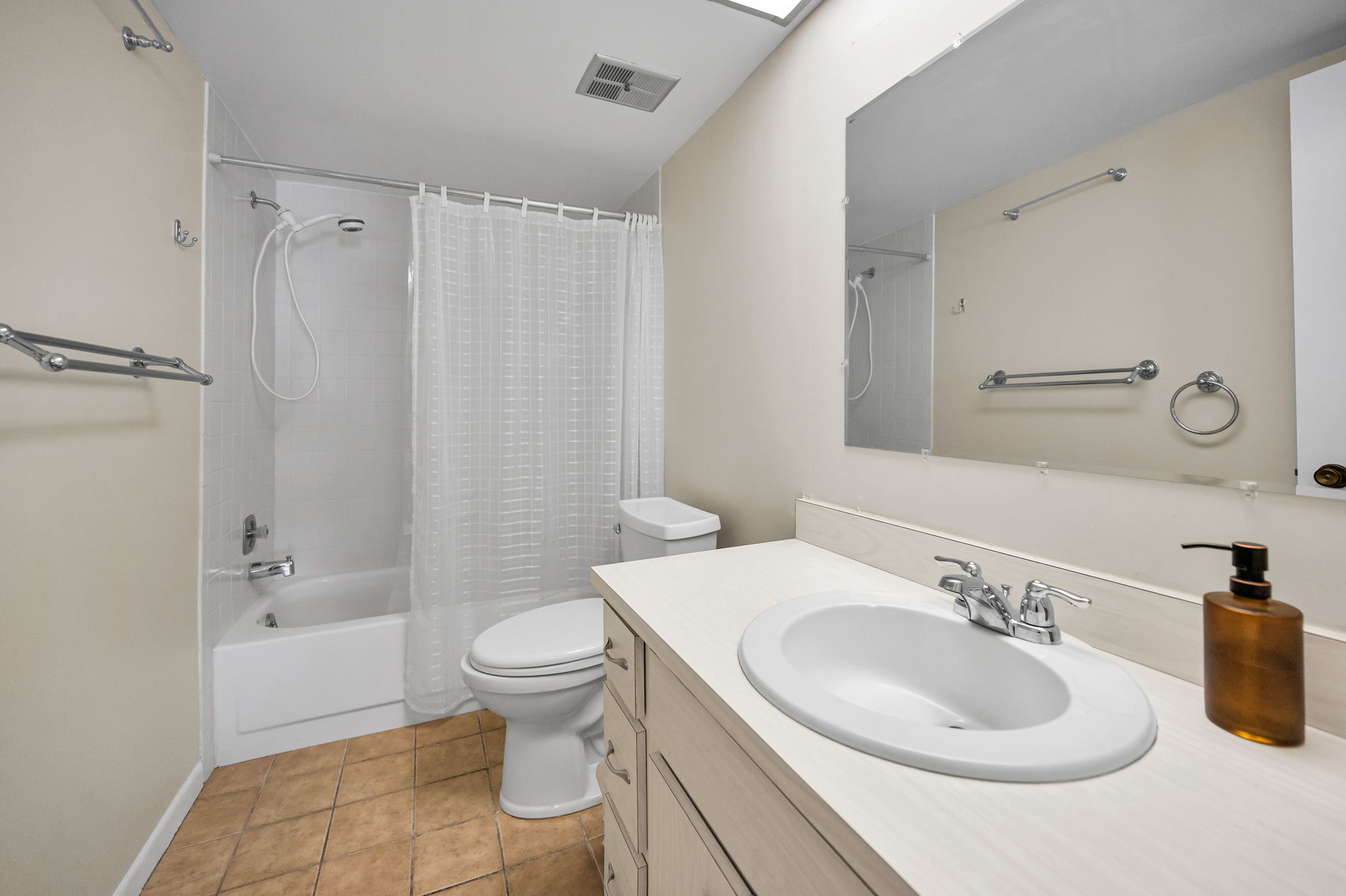 Bathroom2