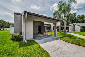 Front Exterior4