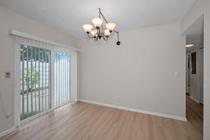 Dining Room10