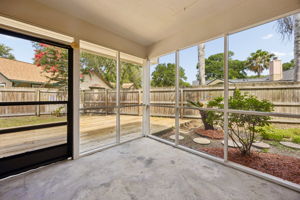 Screened-in Porch