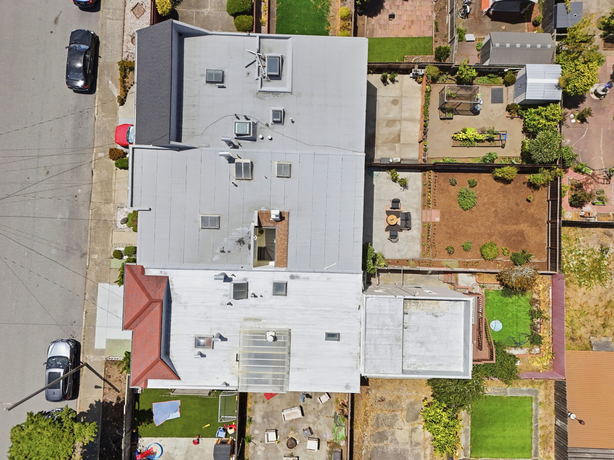 005_F8_AERIAL_2628 Yorba St
