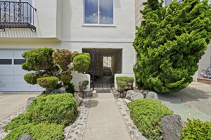 004_F8_2628 Yorba St