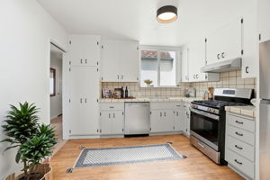013_F8_2628 Yorba St
