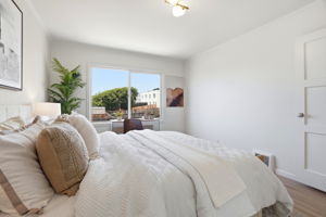 024_F8_2628 Yorba St