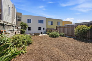 038_F8_2628 Yorba St
