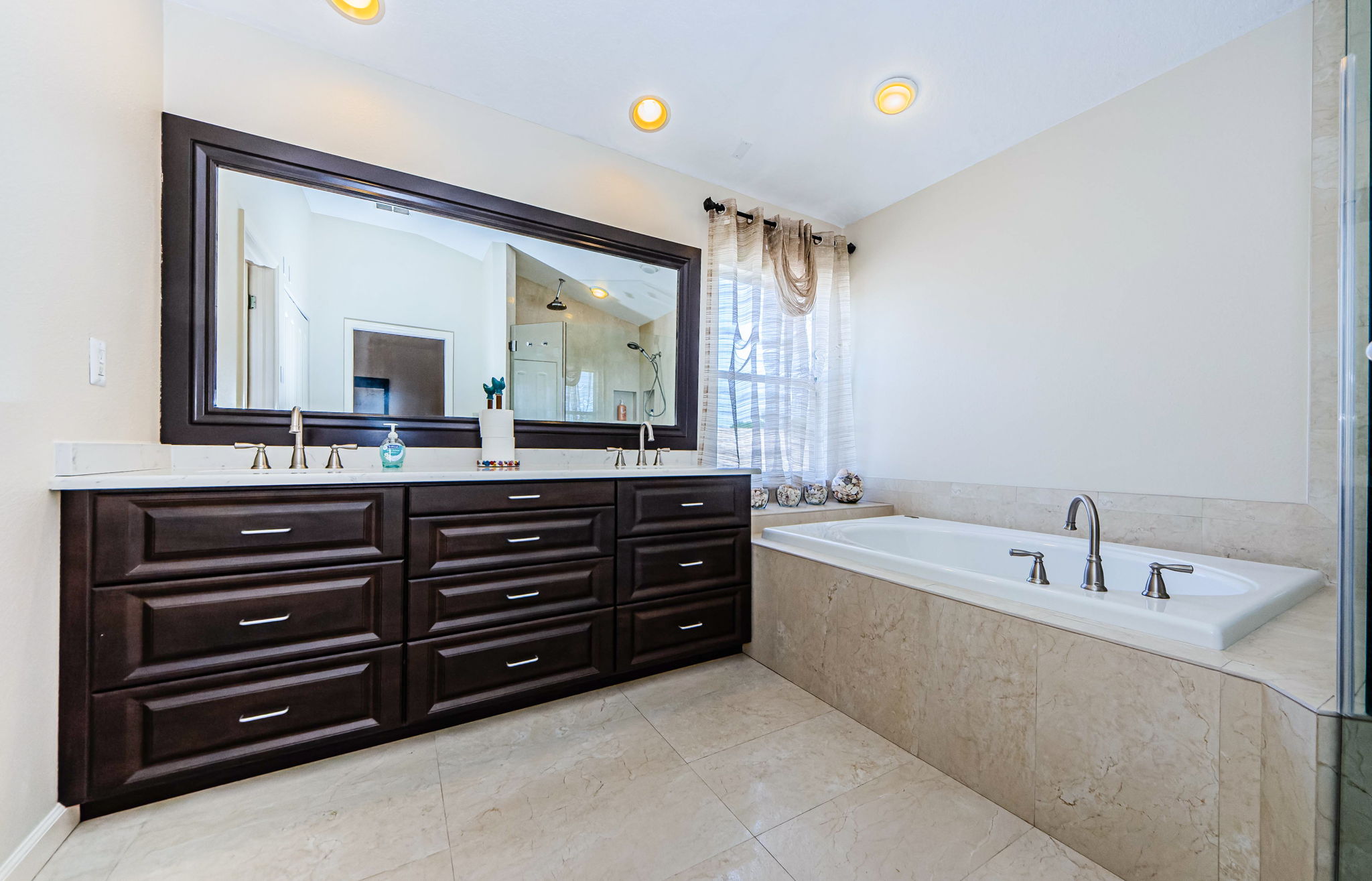 Upper Level Master Bathroom 1a