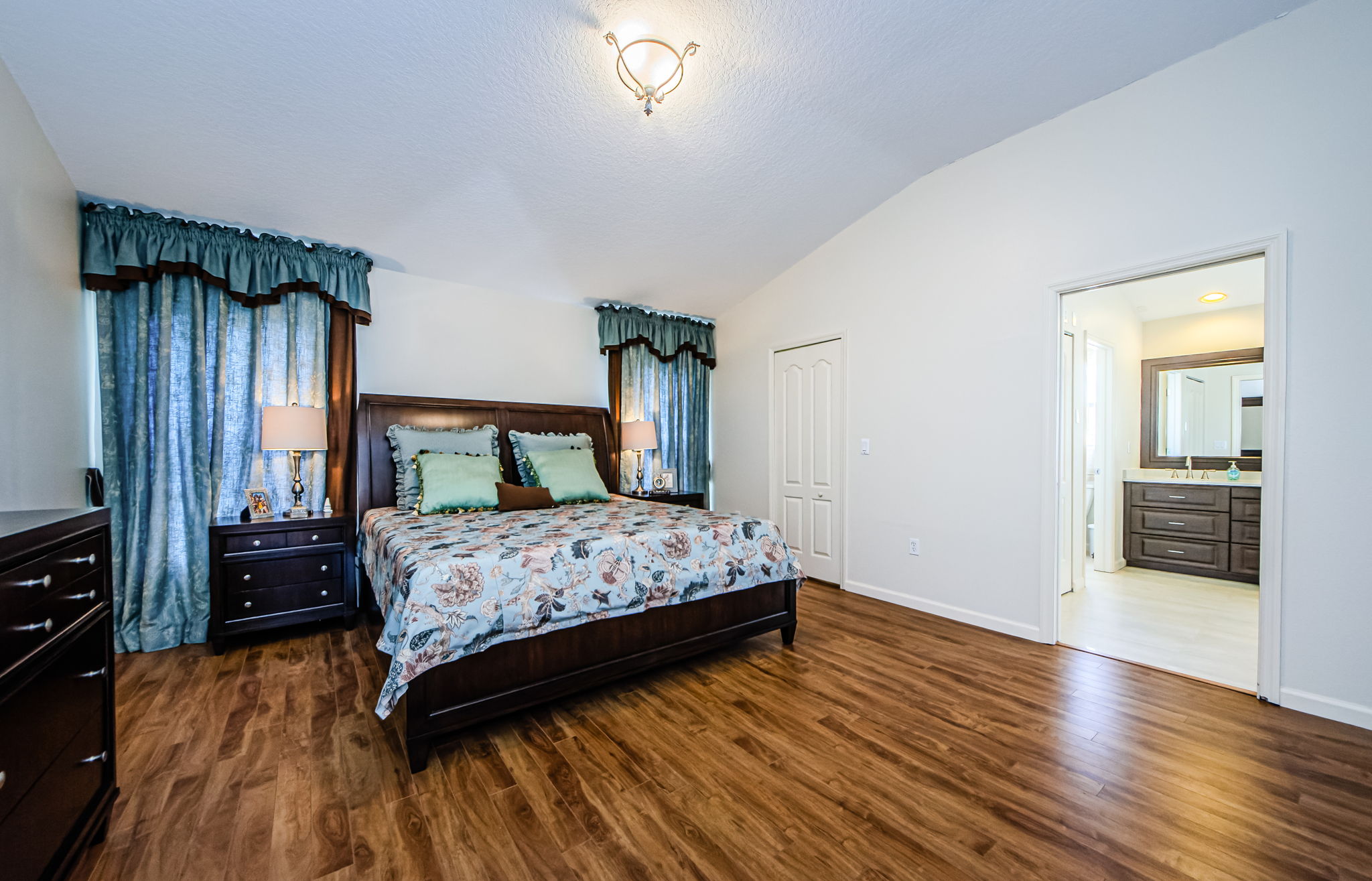 Upper Level Master Bedroom 1a