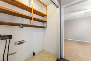  Photo 34