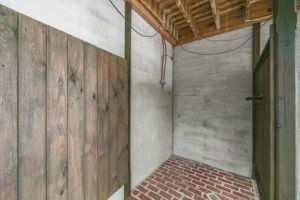  Photo 36