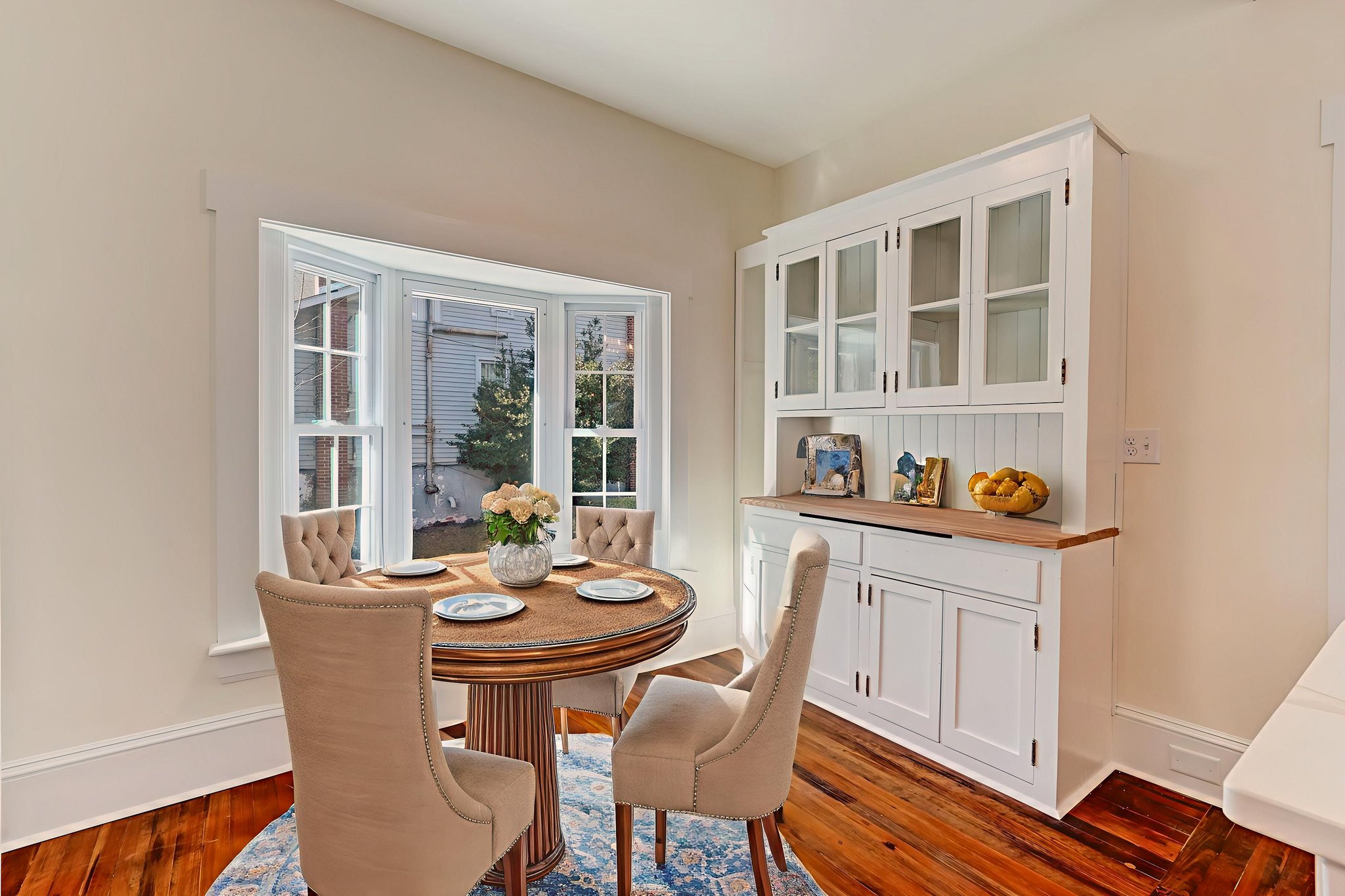 Breakfast Area virtually staged