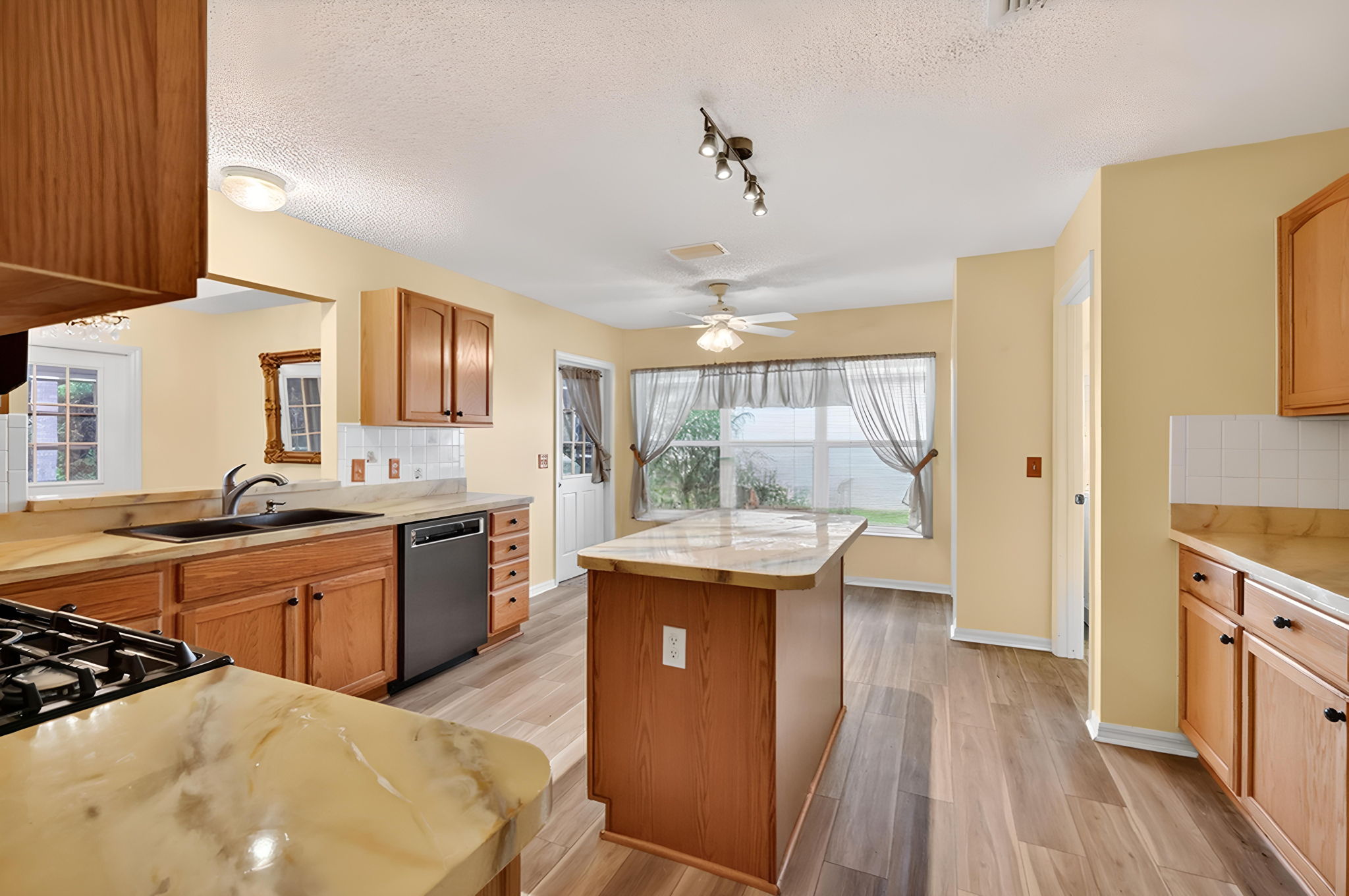 Kitchen and Dinette