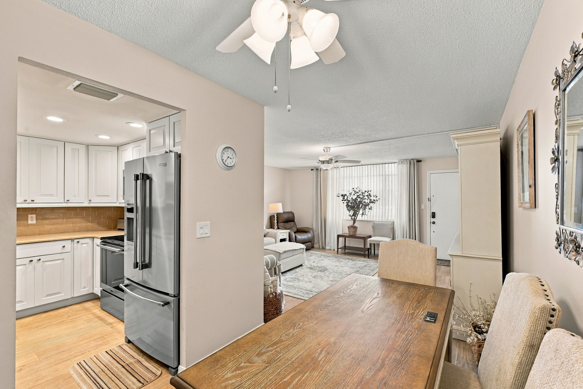 Dining Room3