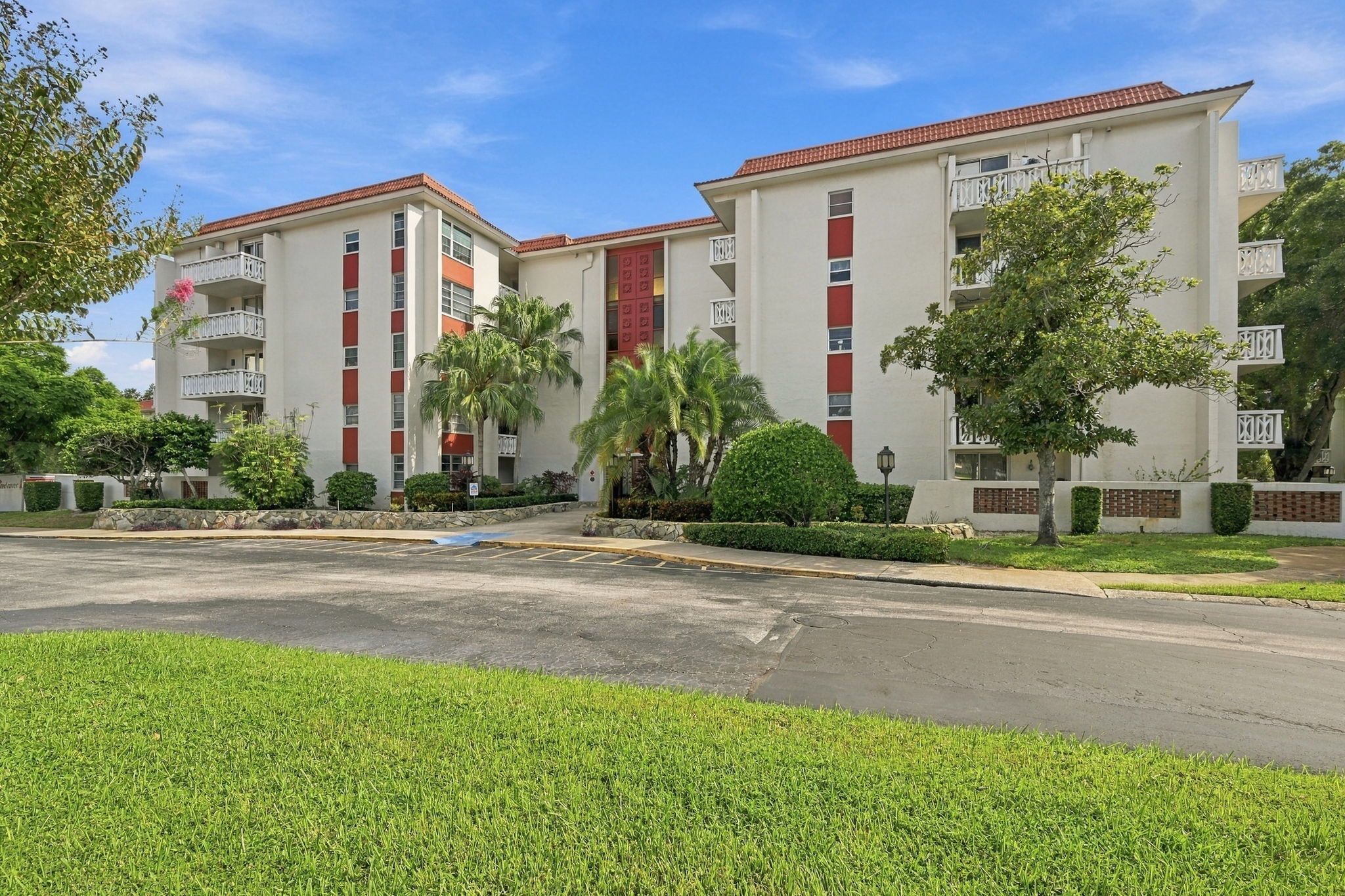 Front Exterior1