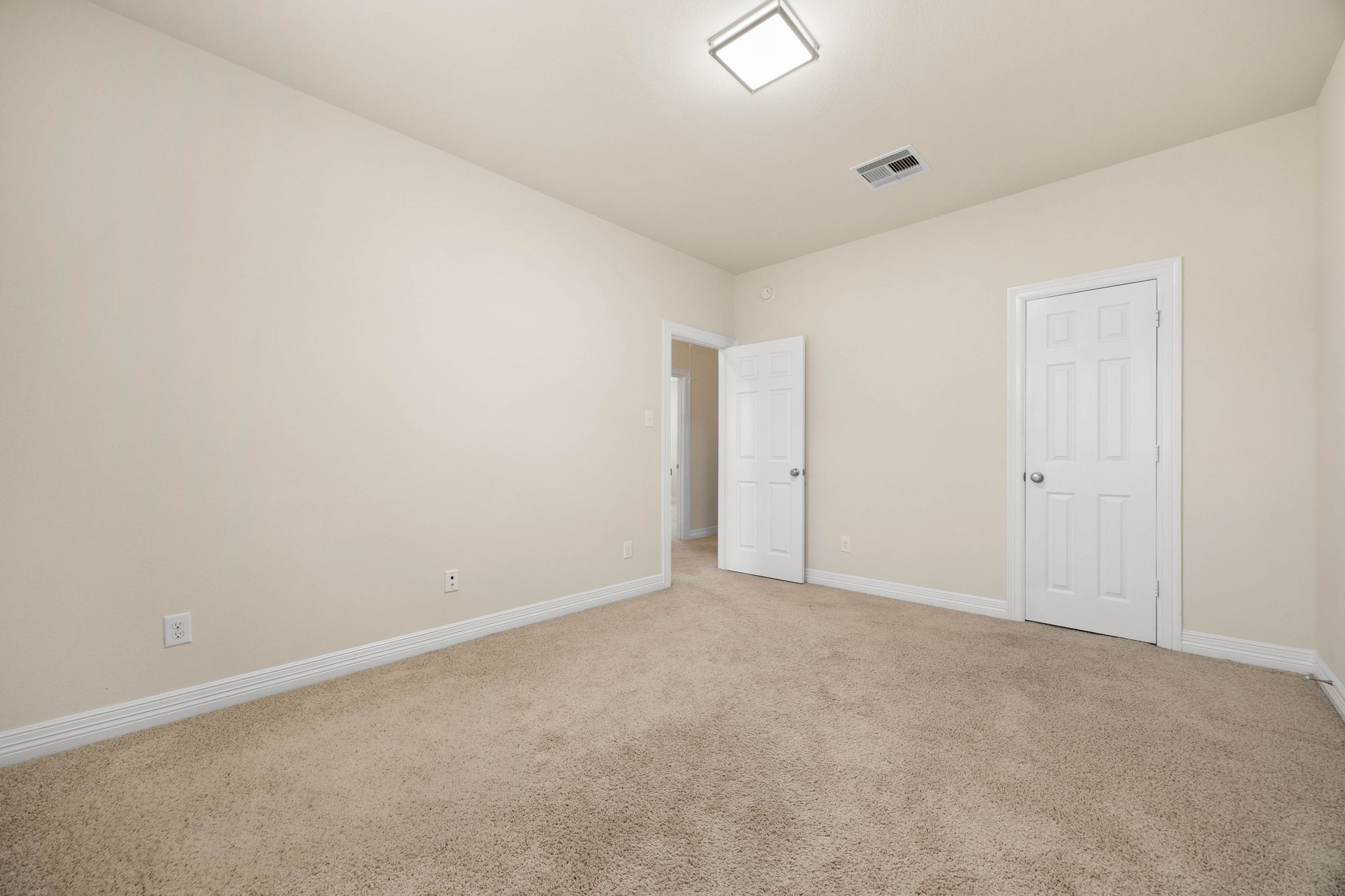 Secondary Bedroom up