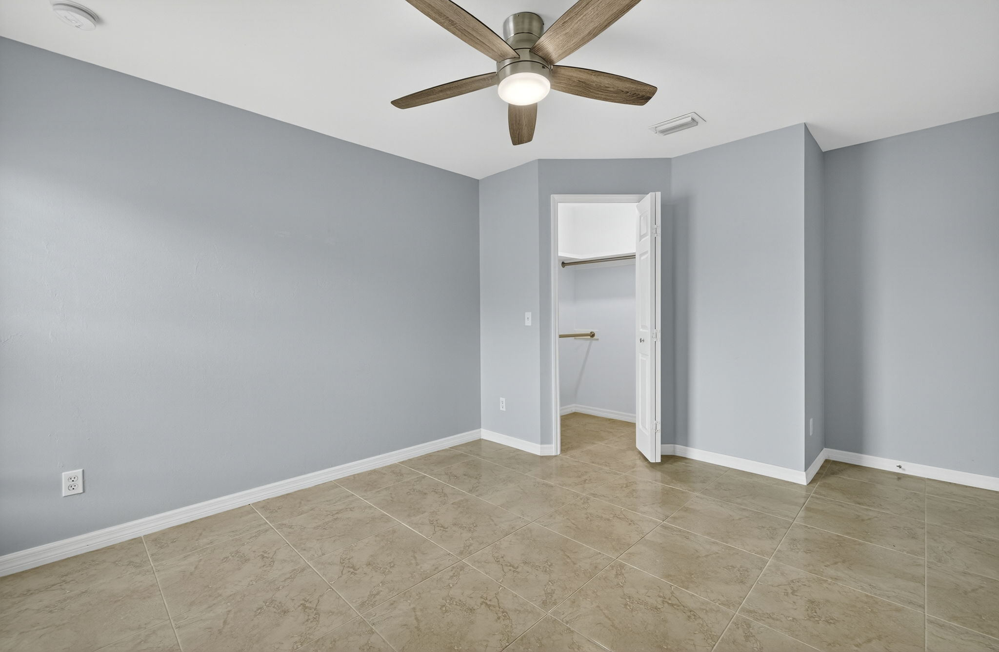 Guest Bedroom 2 - 2 of 2