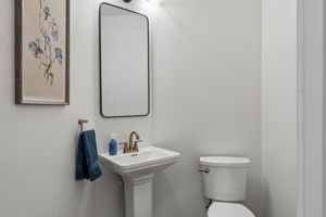  Photo 30