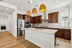 N 22nd Dr-S1109-012.jpg