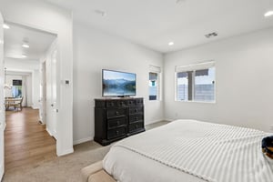 N 22nd Dr-S1109-017.jpg