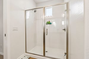 N 22nd Dr-S1109-020.jpg
