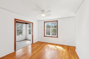2633-2635 College St-023.jpg