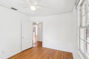 2633-2635 College St-030.jpg