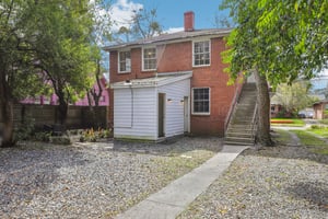 2633-2635 College St-039.jpg