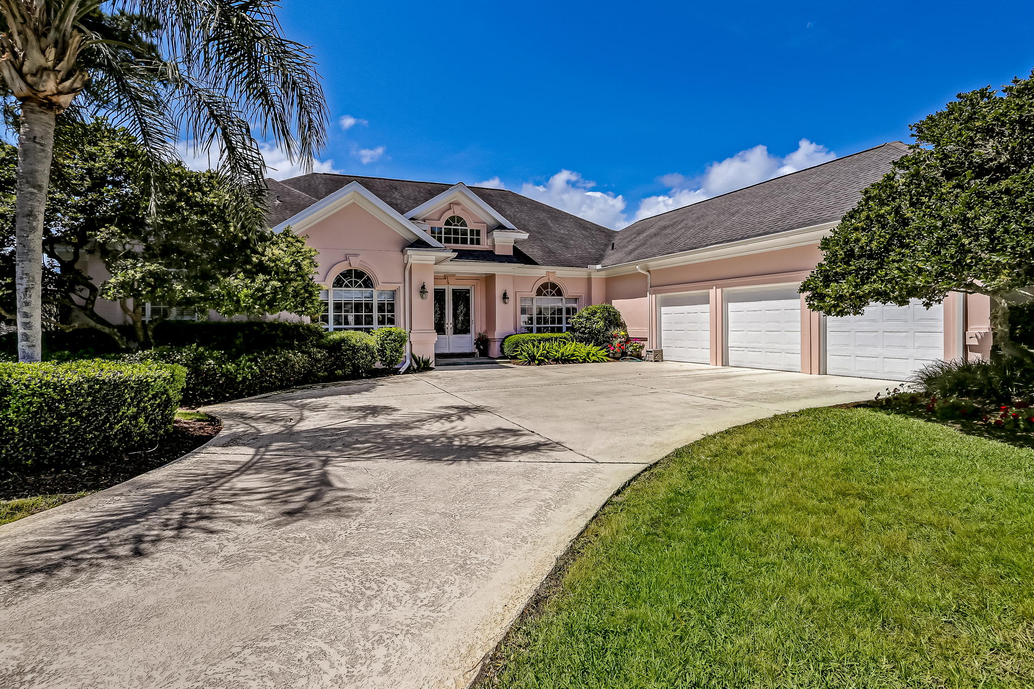 Welcome to 2633 Lighthouse Cove Pl
