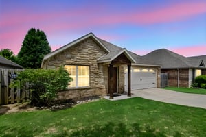 2633 Villa Blvd Fayetteville, AR 72703- No Watermark 01 day to dusk.jpeg