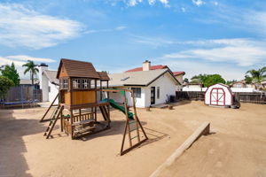  Photo 33