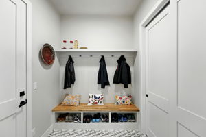  Photo 31
