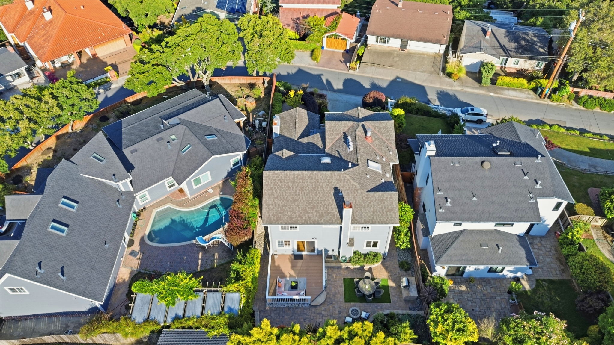 007_F8_AERIAL_2635 Ponce Avenue