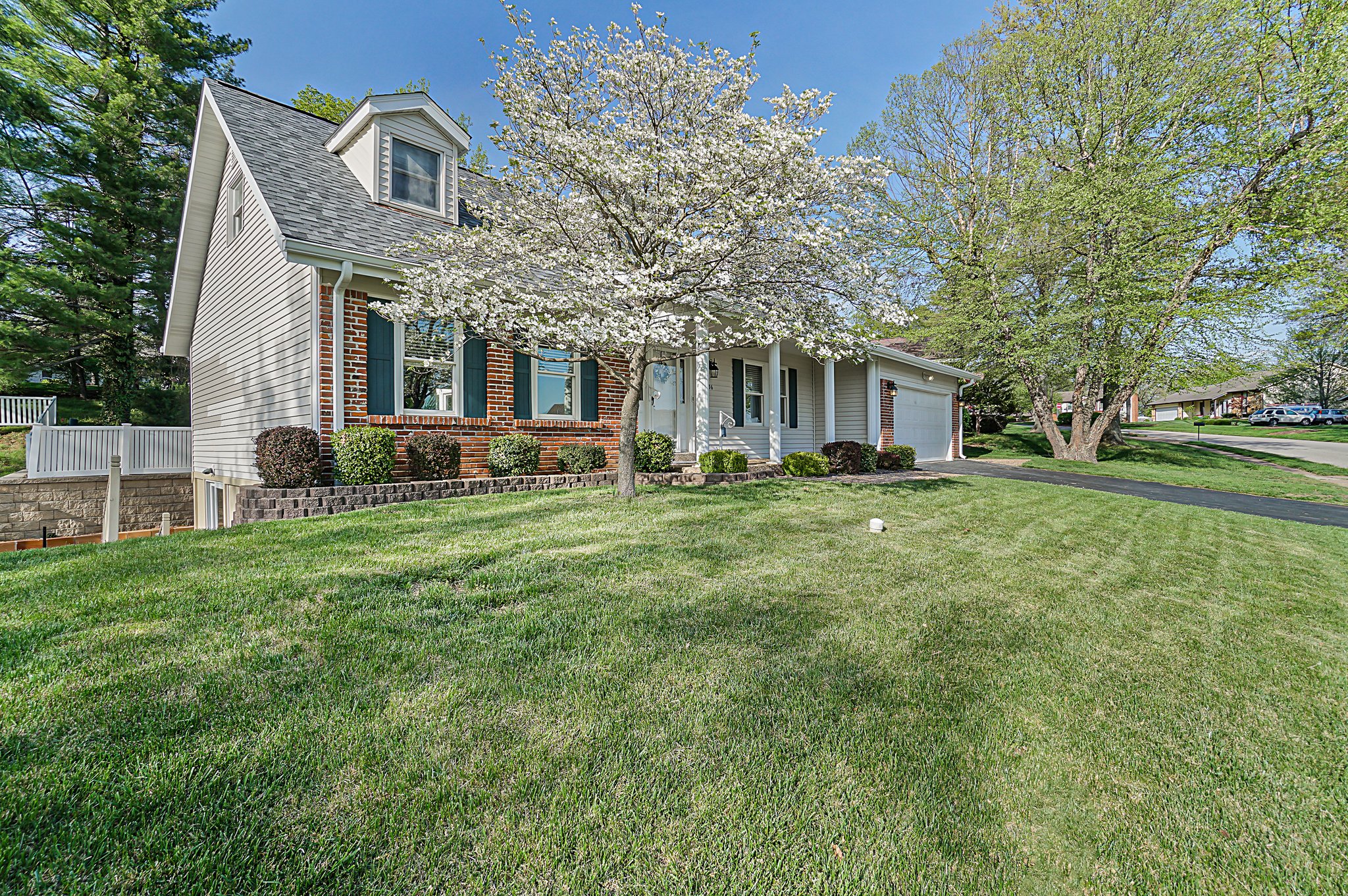 2636 Heritage Landing, Saint Charles, MO 63303 PixVid