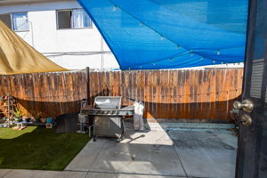  Photo 32