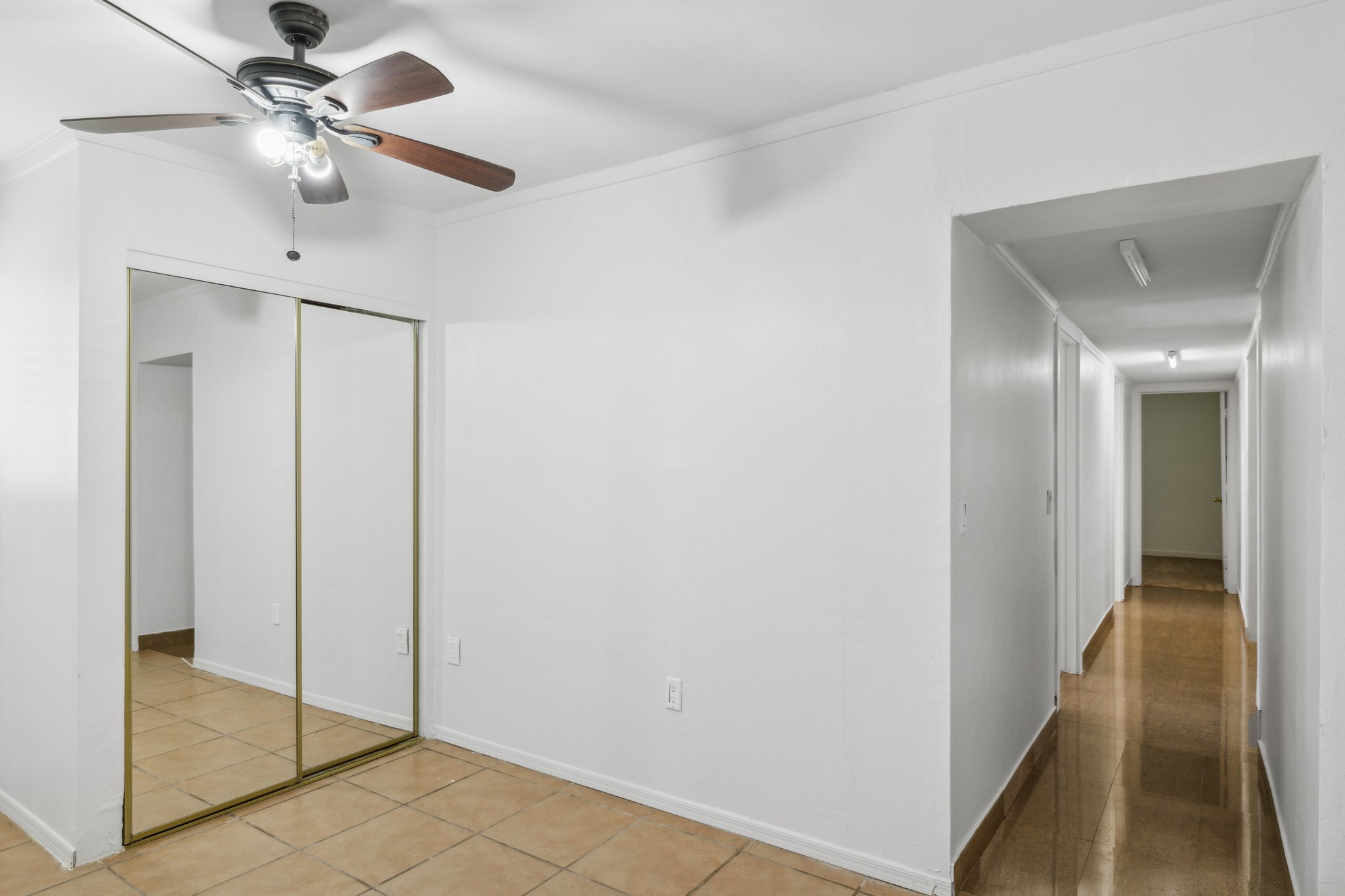 2636 N Dayton St - 010.JPG