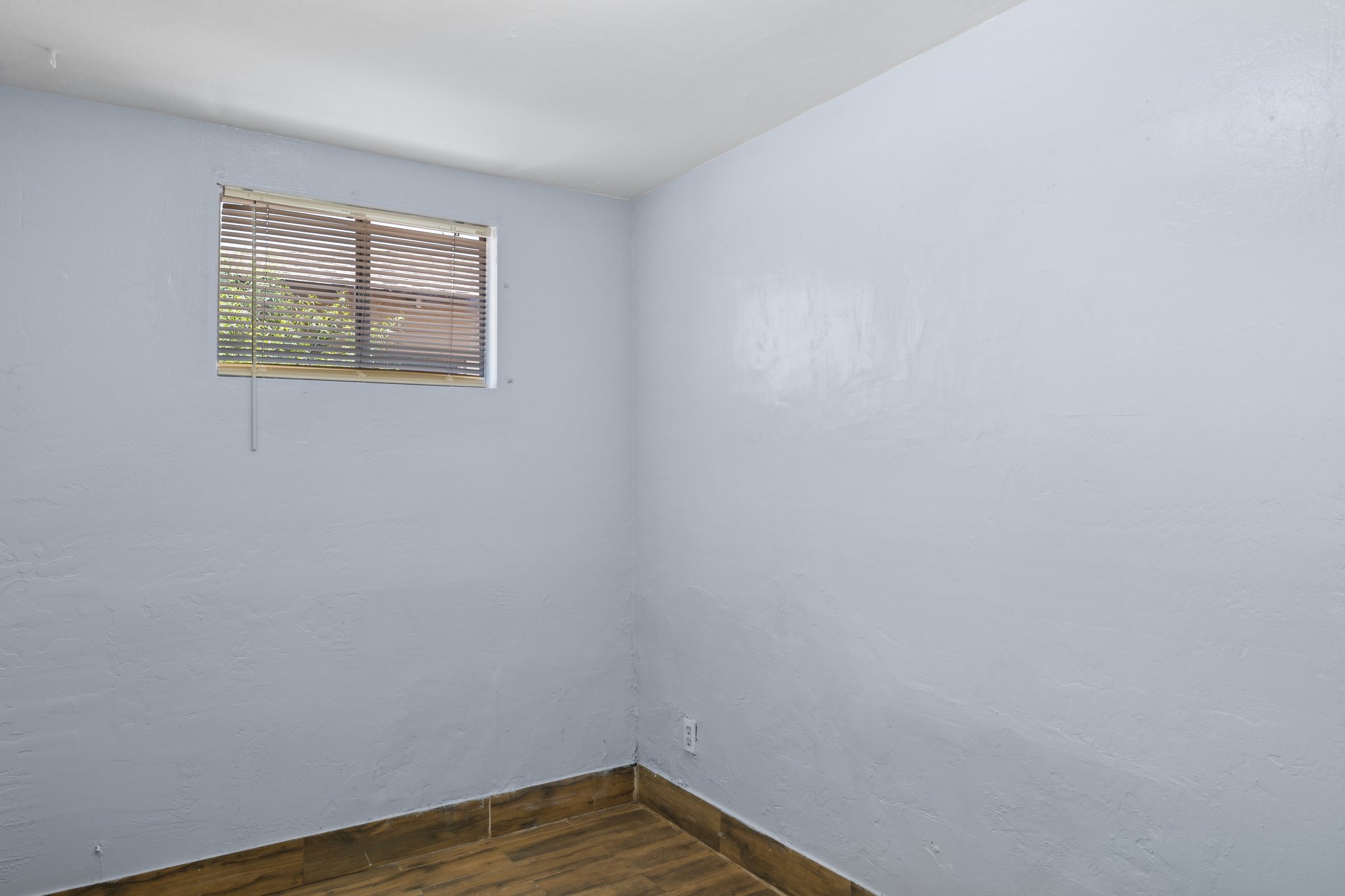 2636 N Dayton St - 023.JPG