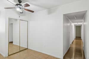 2636 N Dayton St - 010.JPG