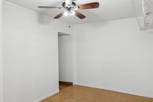2636 N Dayton St - 012.JPG