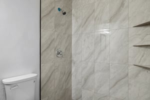 2636 N Dayton St - 016.JPG