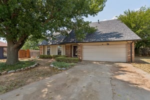 2636 SW 98th St_003.jpg