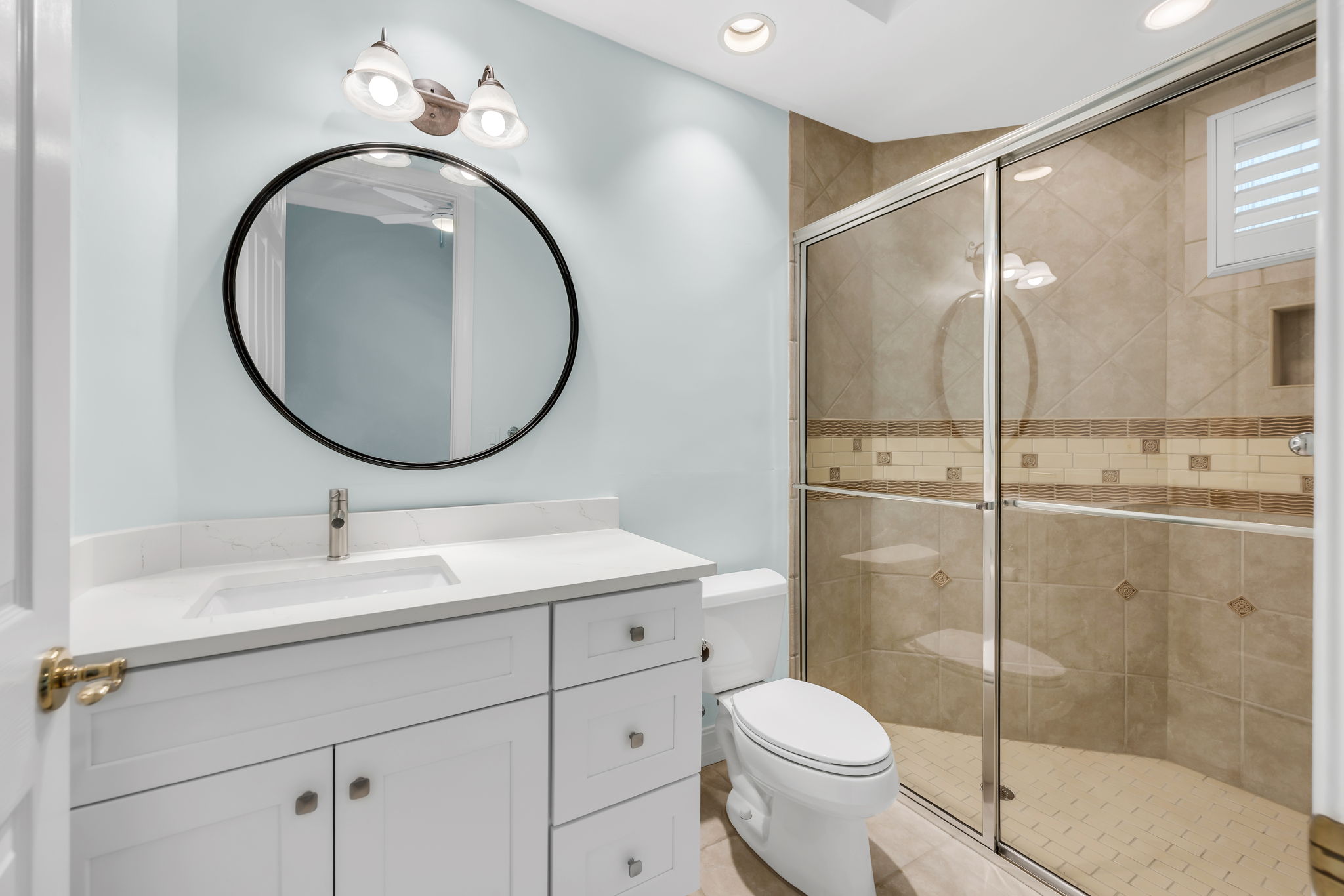 Guest Bath 2