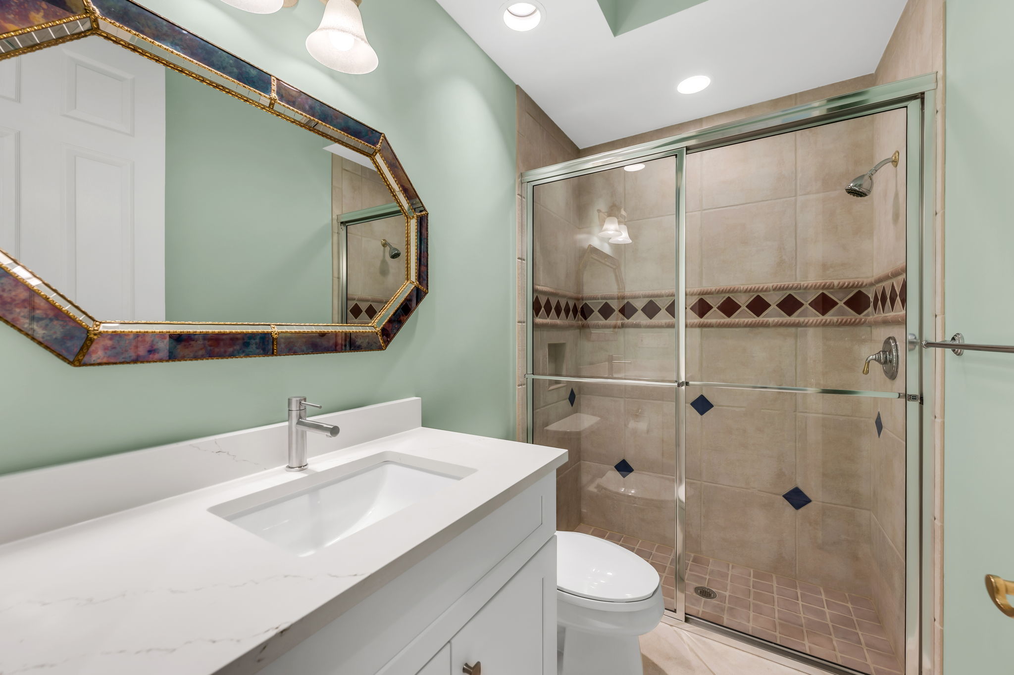 Guest Bath 3