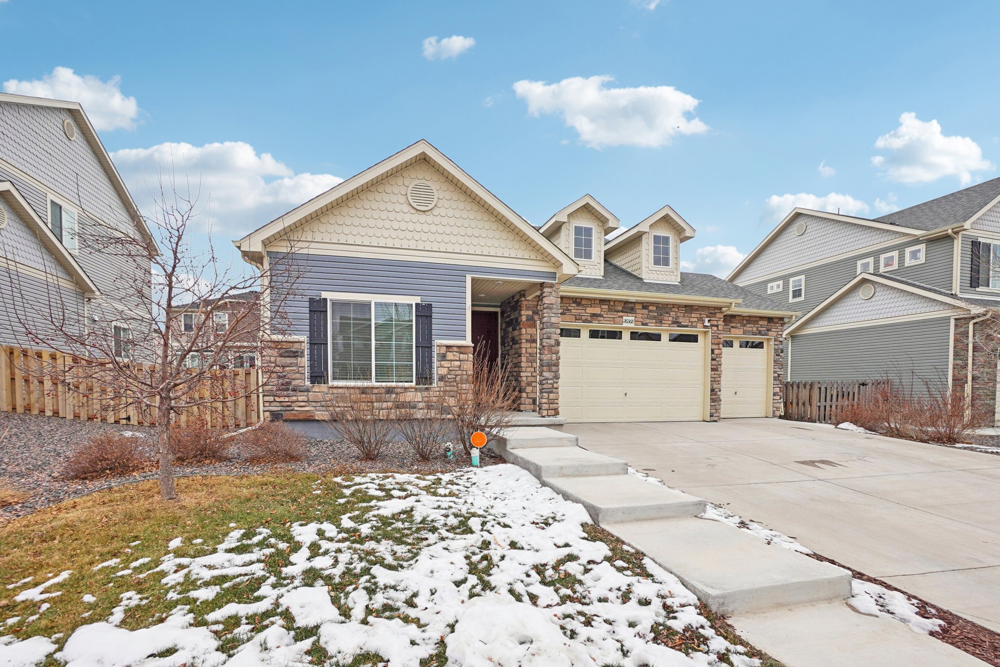 E 3rd Ave-S0302-002.jpg