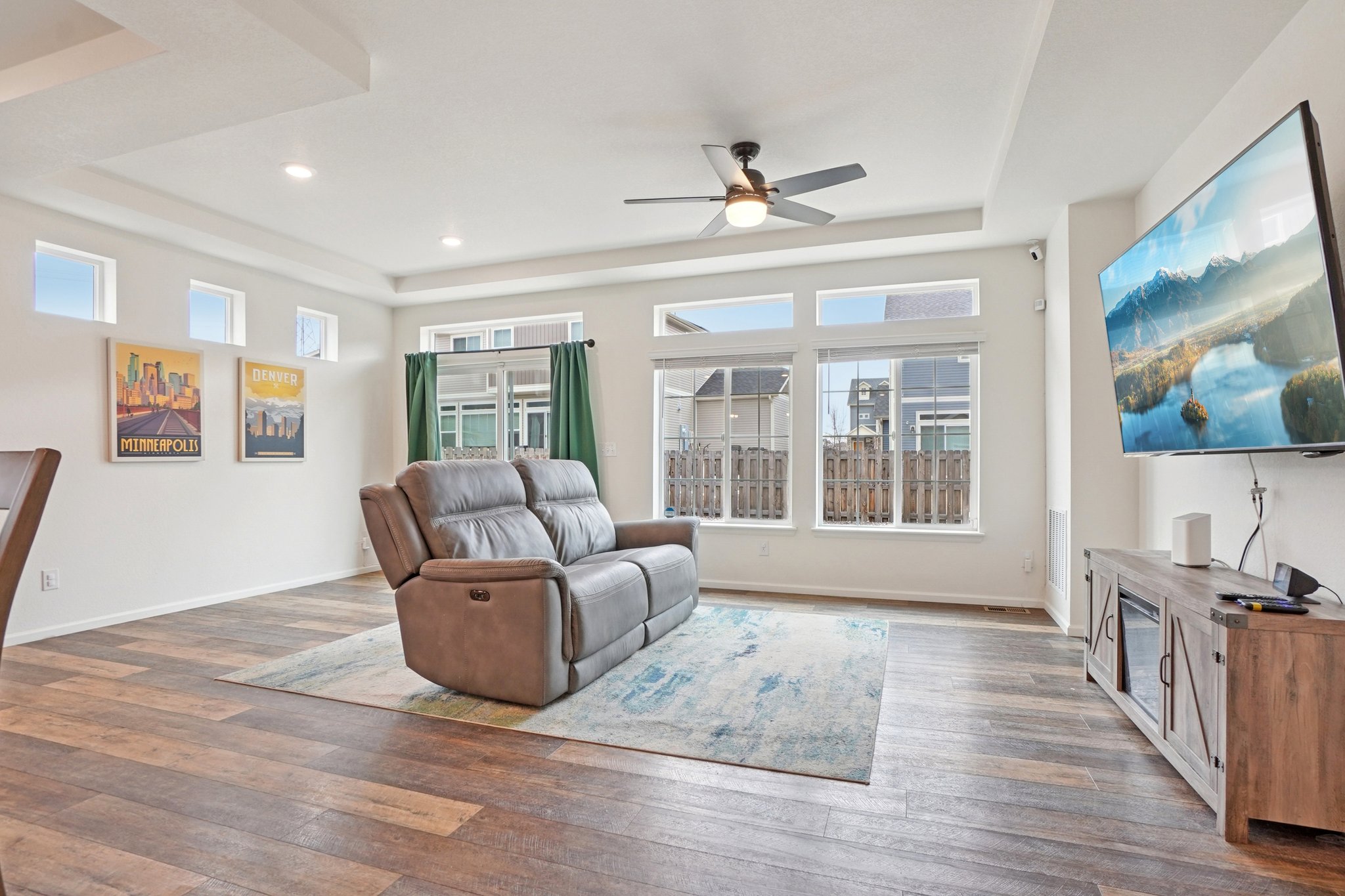 E 3rd Ave-S0302-007.jpg