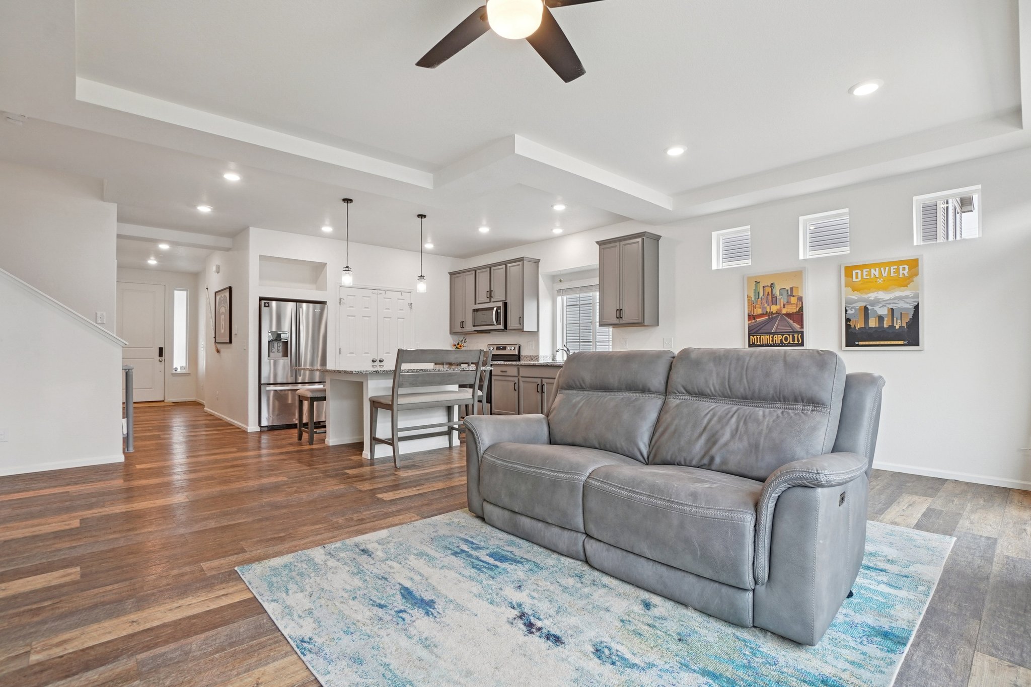 E 3rd Ave-S0302-008.jpg